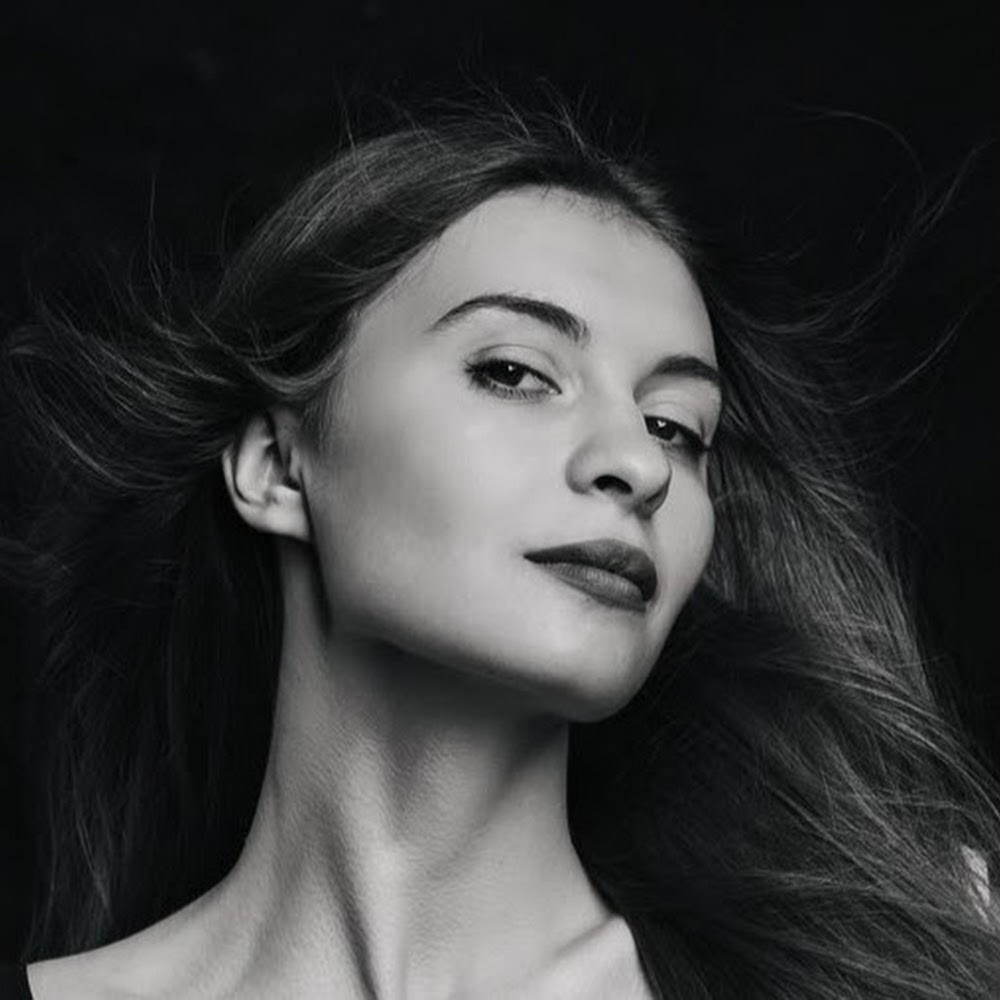 Meet your Posher, Marina